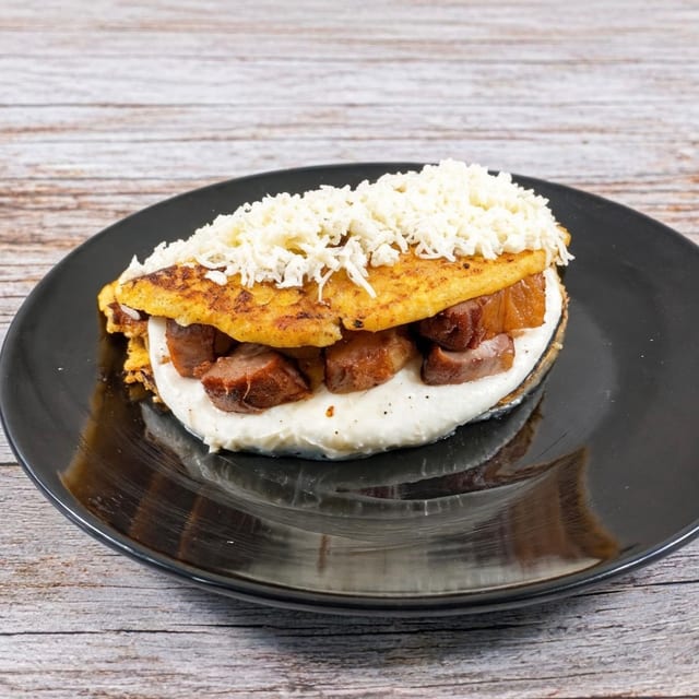 Cachapa de Chicharron.